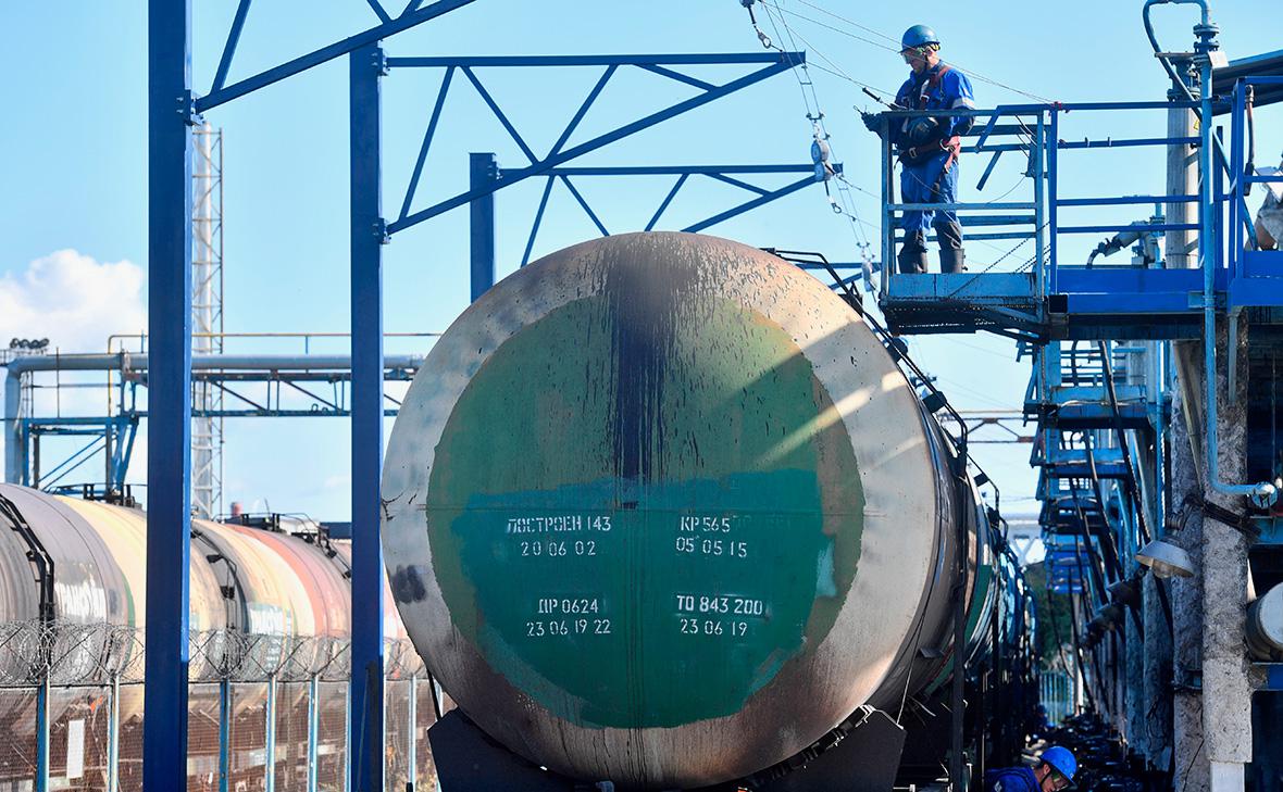 حکومت مکمل طور پر 1 اپریل سے پٹرول کی برآمد پر پابندی عائد کرے گی